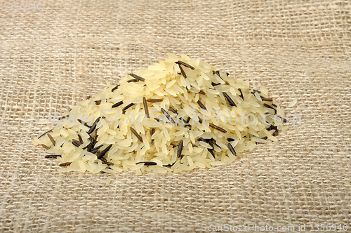 Image of mixture of purified and wild rice