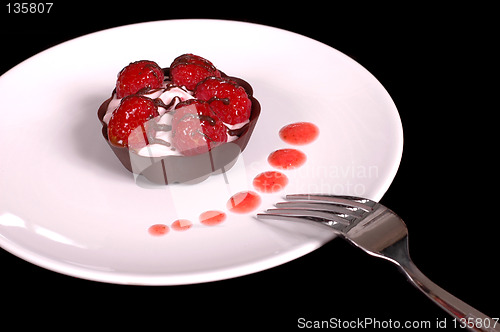 Image of Rasberry mousse tart 2