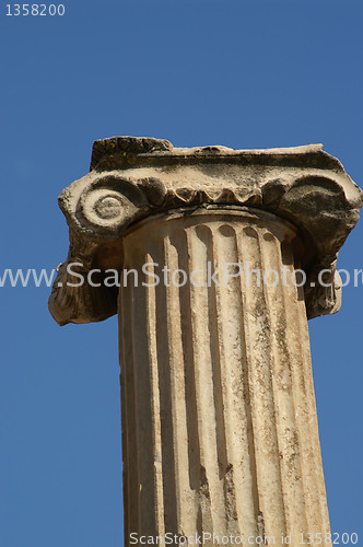 Image of Greek column