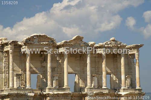 Image of ancient ruins in Ephesus