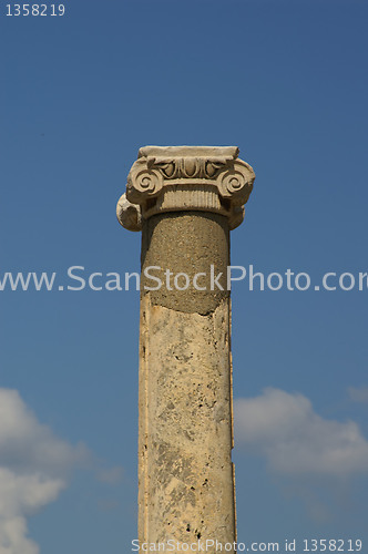 Image of Greek column