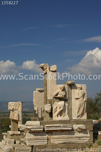 Image of ancient ruins in Ephesus