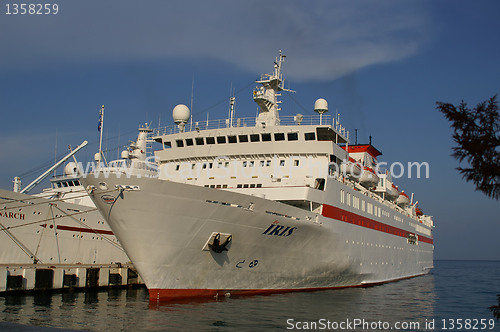 Image of cruise ship in a port