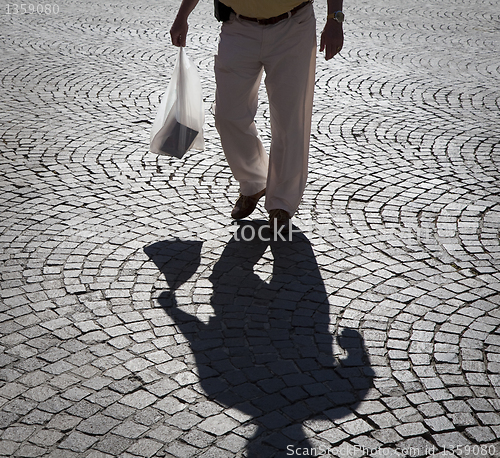 Image of Urban senior shopping