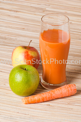 Image of Carrots, apple and juice