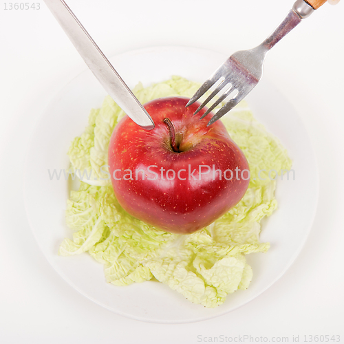 Image of apple on a plate