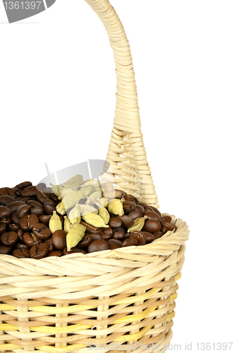 Image of Coffee and cardamom in a basket