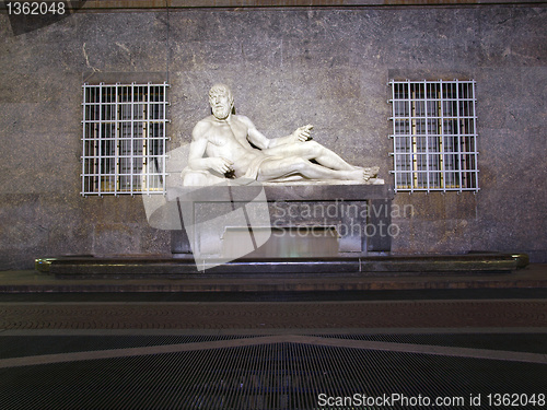 Image of Po Statue, Turin