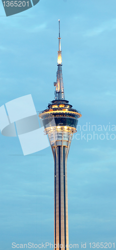 Image of air traffic control tower