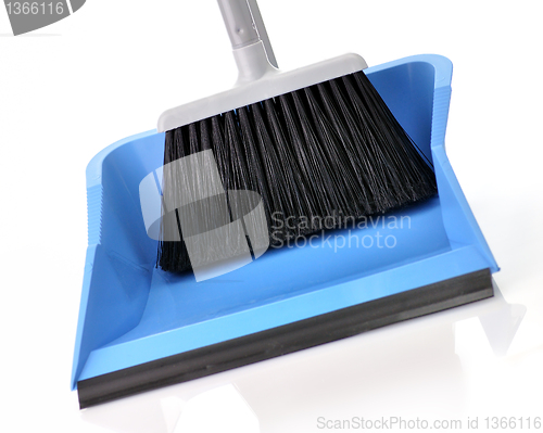 Image of plastic broom with dustpan 