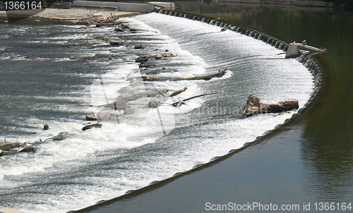 Image of Dam picture