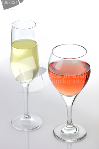 Image of wine glasses