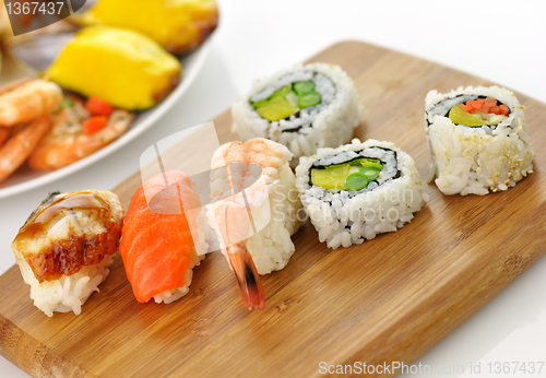 Image of sushi and seafood