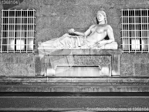 Image of Dora Statue, Turin