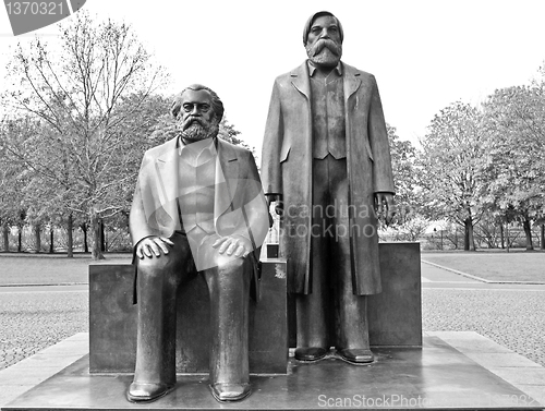 Image of Marx-Engels Forum statue