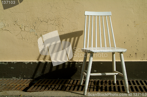 Image of White chair