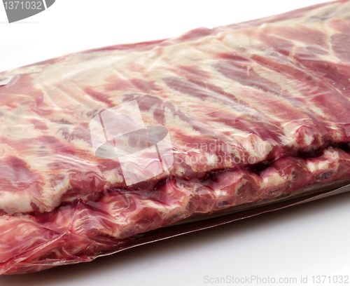 Image of raw ribs close up 