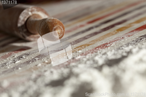 Image of Rolling pin and flour