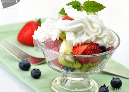 Image of fresh fruit salad 