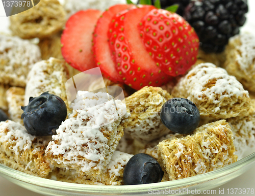 Image of Shredded Wheat Cereal with fruits and berries 