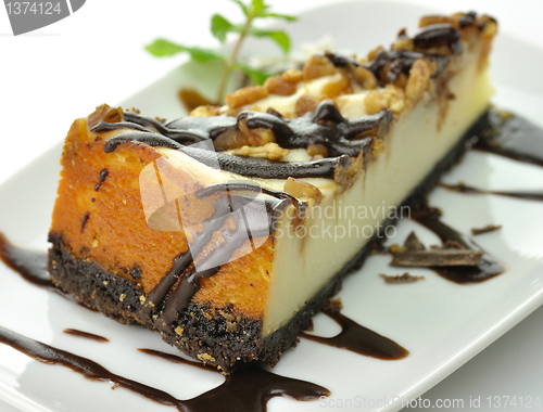 Image of cheesecake with chocolate