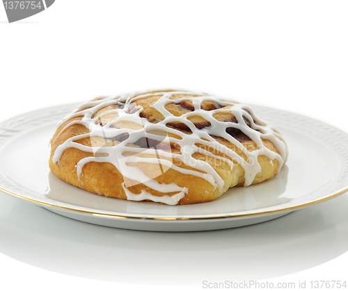 Image of fresh cinnamon roll 