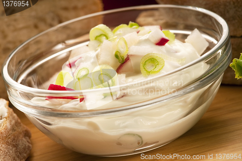 Image of Delicious cream cheese with chives and vegetables