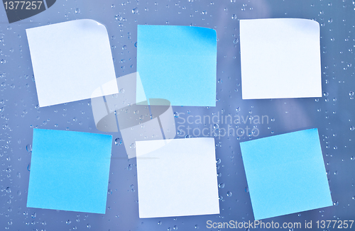 Image of Sticky notes in bathroom