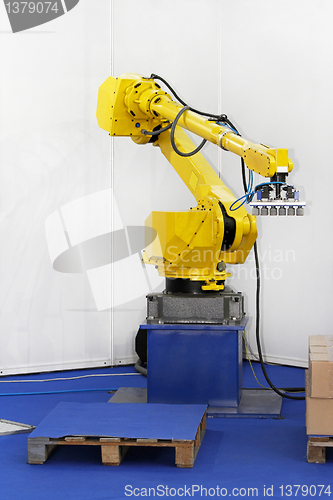 Image of Packing robot