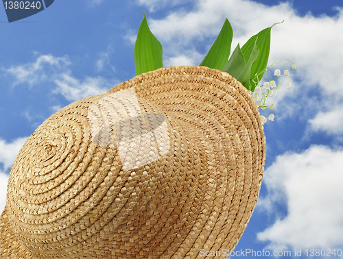Image of straw hat 