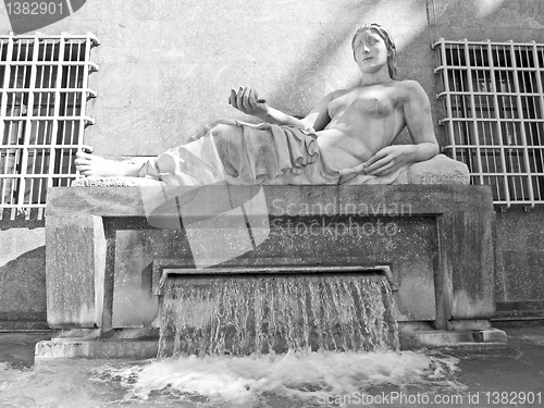 Image of Dora Statue, Turin