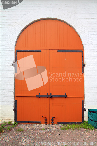 Image of red door