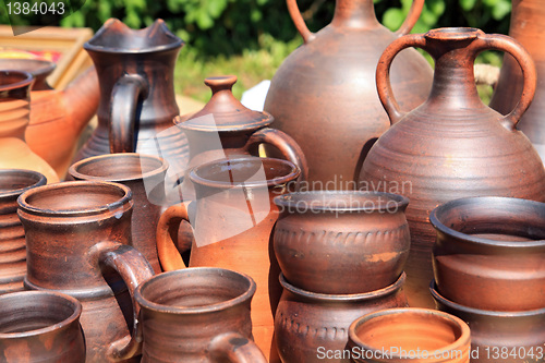 Image of clay pitchers on rural market