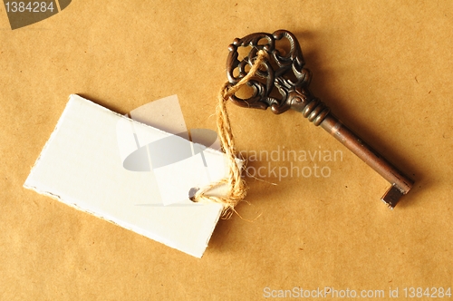 Image of key with blank label
