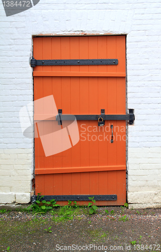 Image of red door