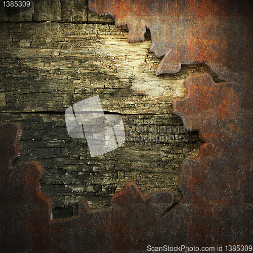 Image of rusty metal and wood plate