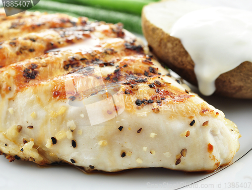 Image of grilled chicken breast 