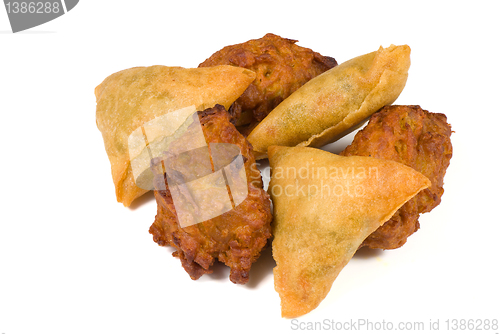 Image of Bahjis and samosa