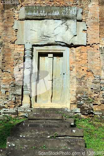 Image of Bakong temple in Cambodia