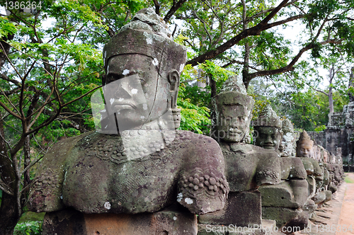 Image of Statues near Ankor Thom gate