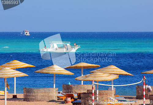 Image of turquoise sea and tropical beach