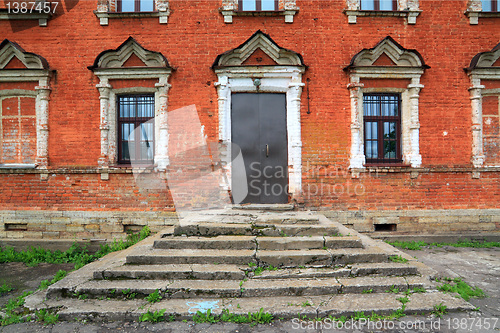 Image of crackinged stairway in old priory