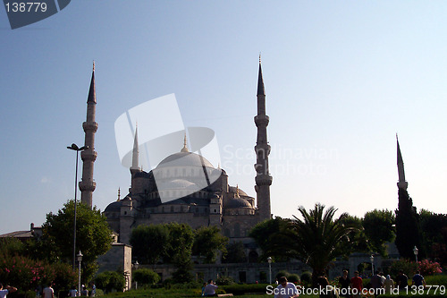 Image of huge mosque