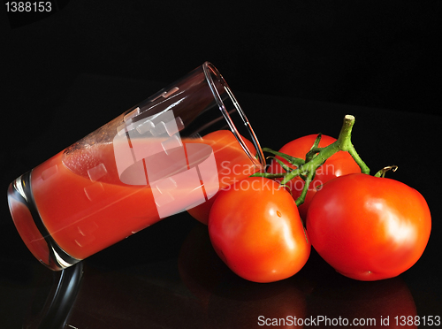 Image of tomatoes and juice