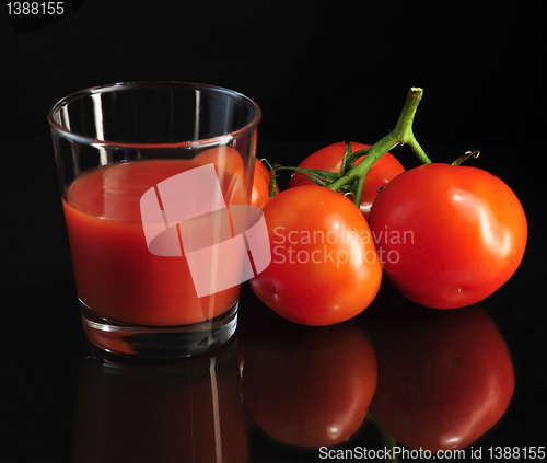 Image of tomatoes and juice 