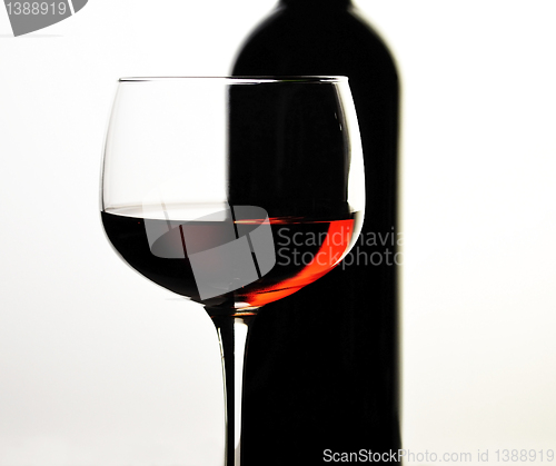 Image of red wine 