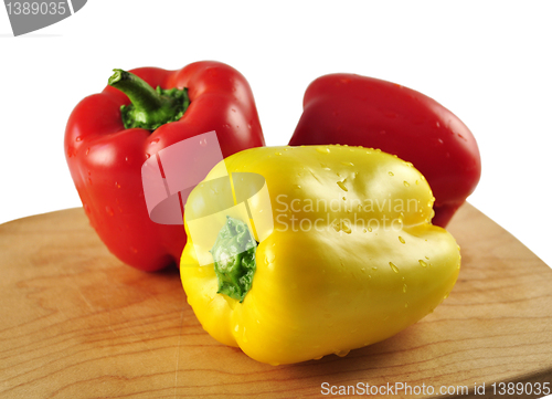 Image of red and yellow sweet peper 
