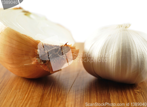 Image of garlic and onion