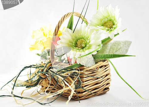 Image of spring flowers in a basket 