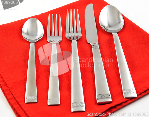 Image of silverware set 